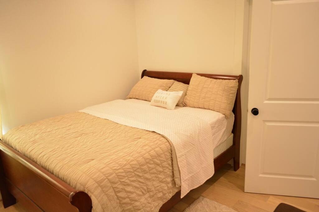 Photo of Bedroom in South Central Houston