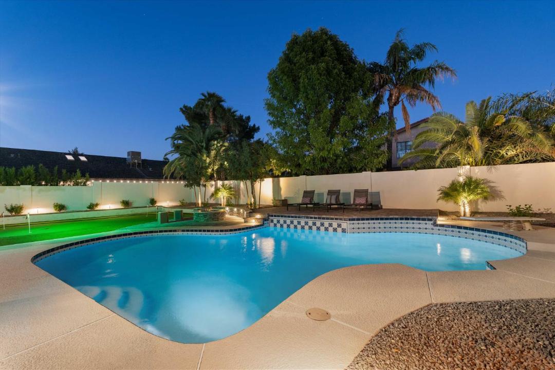 Photo of Others in Paradise Valley Village