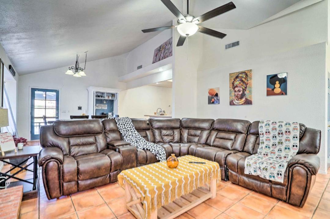 Photo of Livingroom in Biggs Field