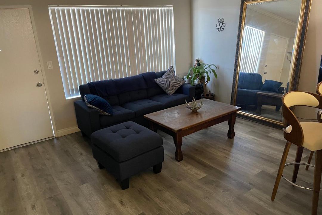 Photo of Livingroom in Valley Village