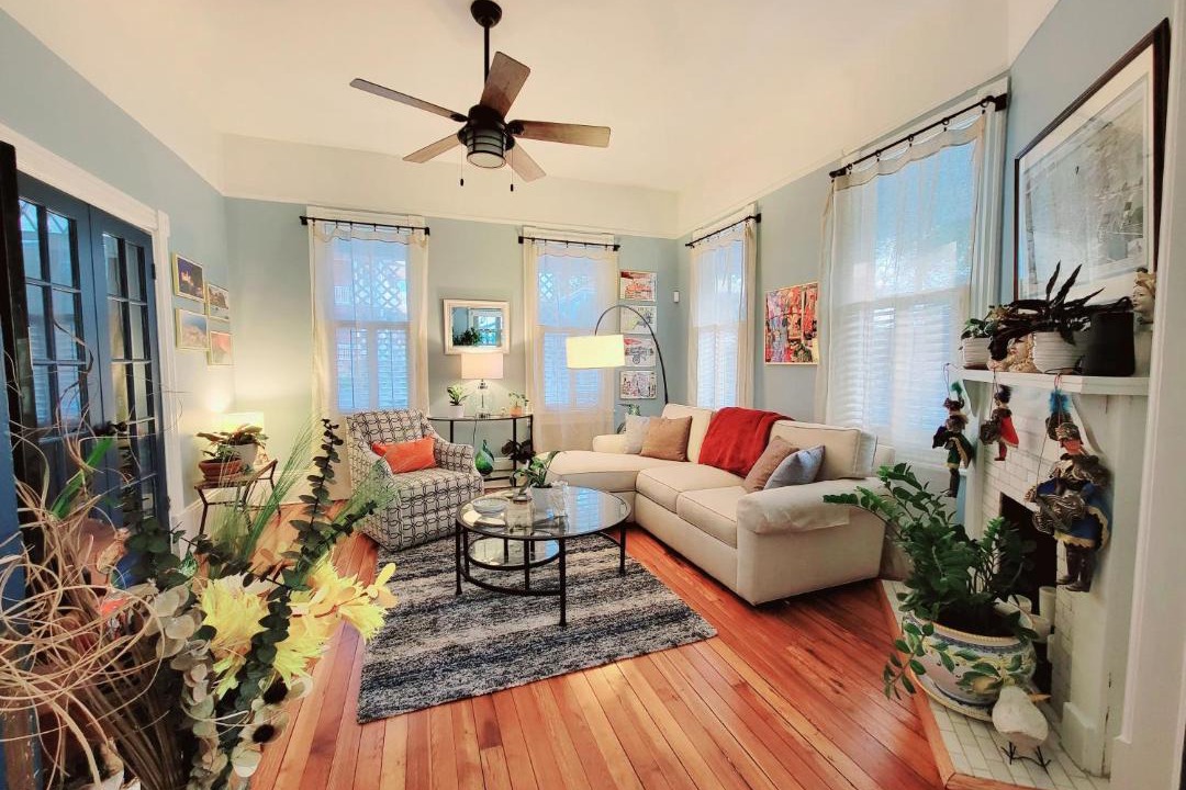 Photo of Livingroom in Historic Downtown Savannah