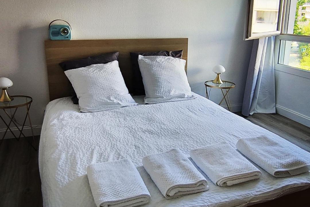 Photo of Bedroom in Bordeaux-Lac
