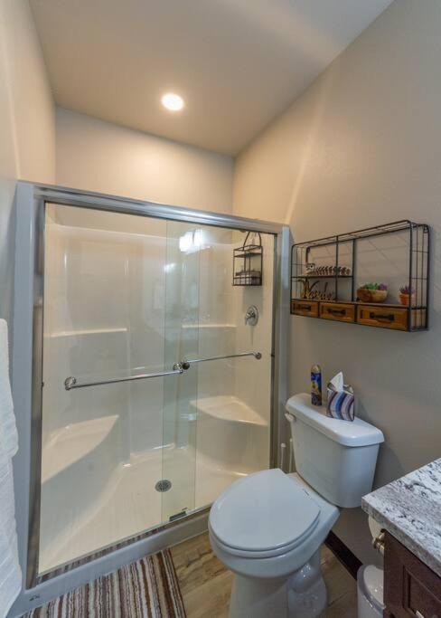 Photo of Bathroom in Valley