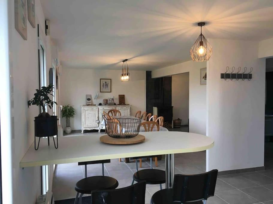 Photo of Livingroom in Tredrez-Locquemeau