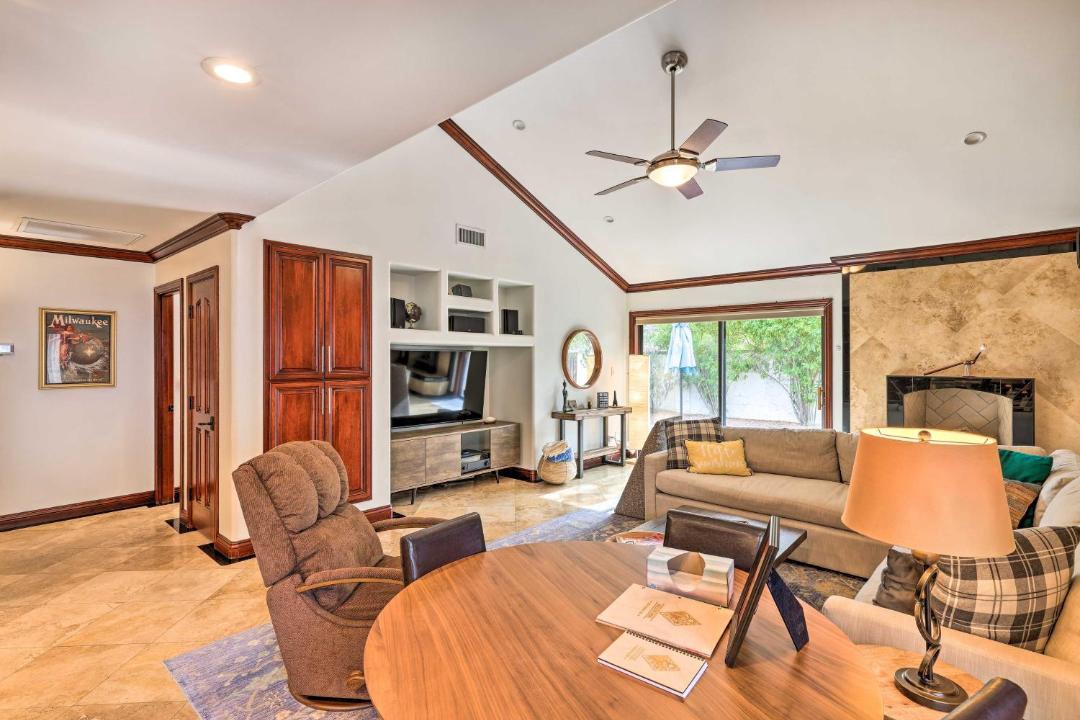 Photo of Livingroom in South Scottsdale
