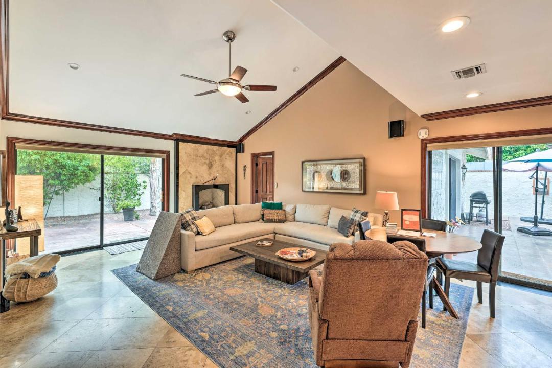 Photo of Livingroom in South Scottsdale