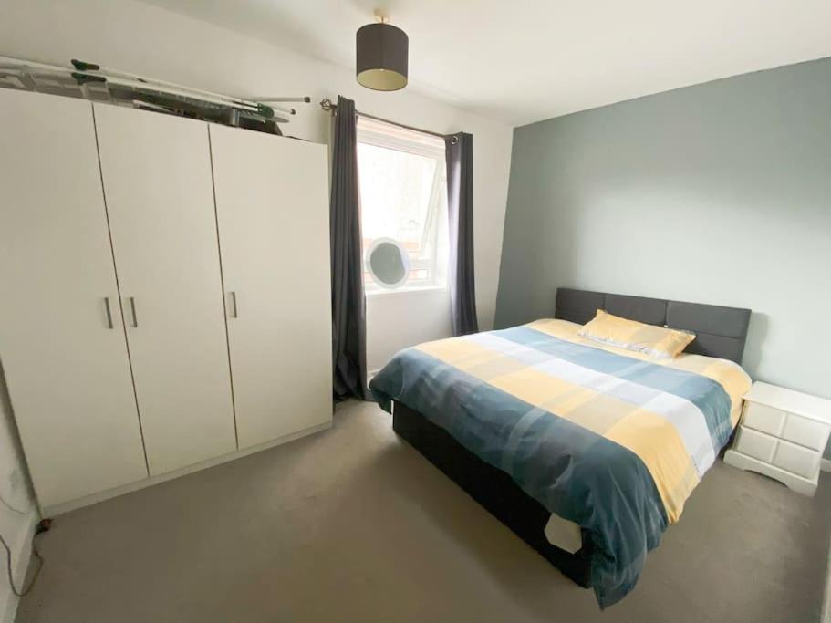 Photo of Bedroom in Pollokshaws
