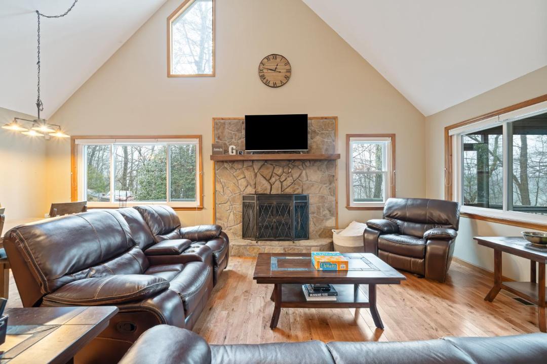 Photo of Livingroom in Blairsville