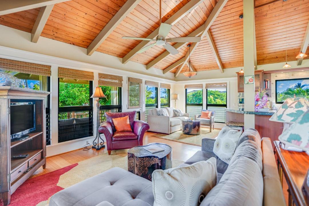 Photo of Livingroom in Princeville
