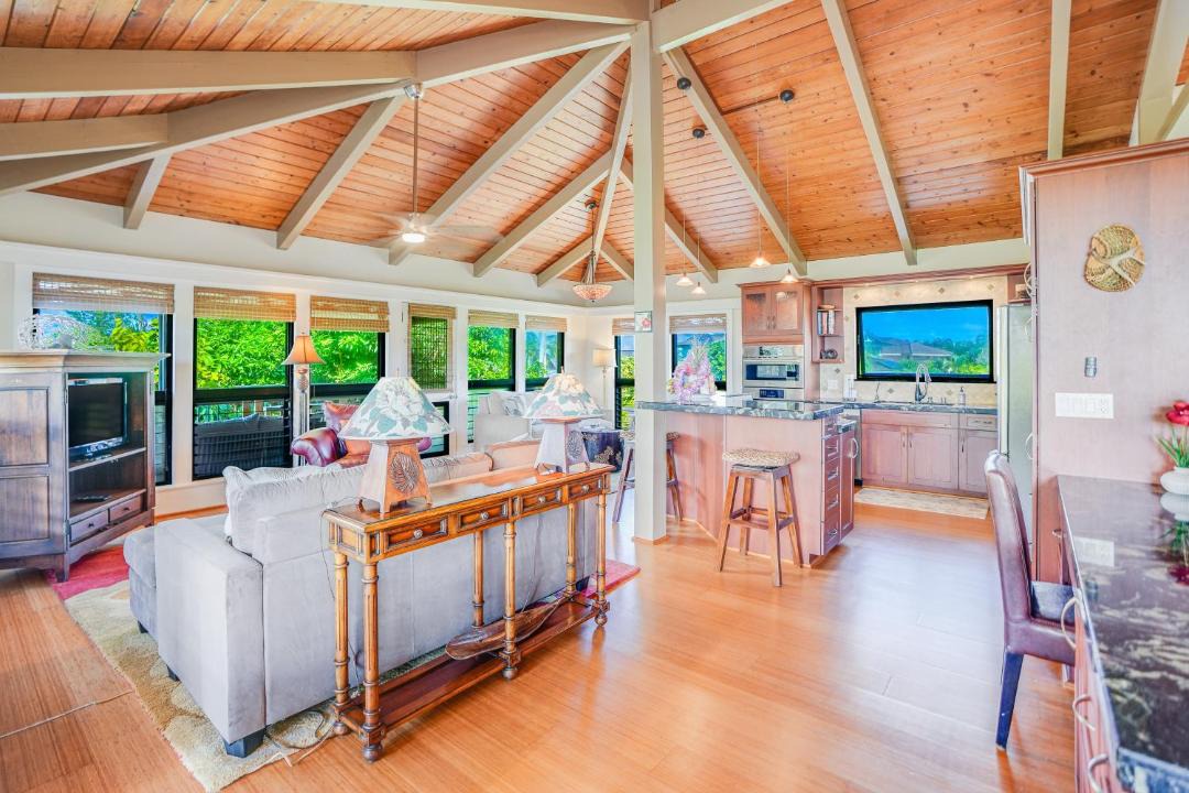 Photo of Livingroom in Princeville