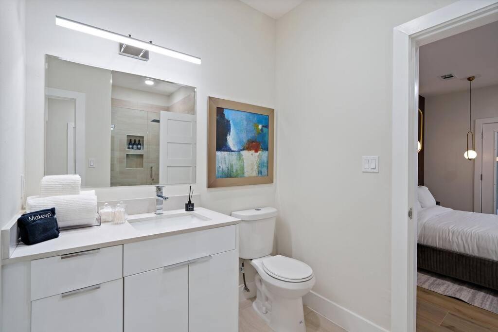 Photo of Bathroom in West Dallas