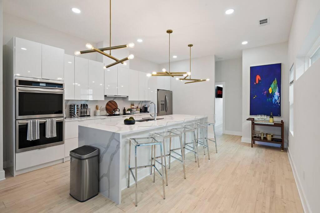 Photo of Kitchen in West Dallas