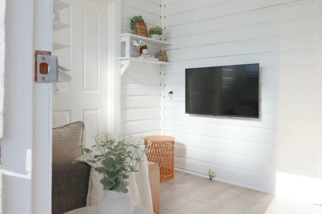 Photo of Livingroom in West Tamworth