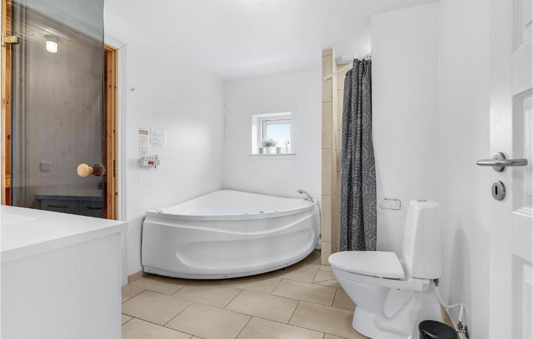Photo of Bathroom in Spodsbjerg
