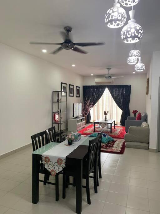Photo of Livingroom in Seksyen 13