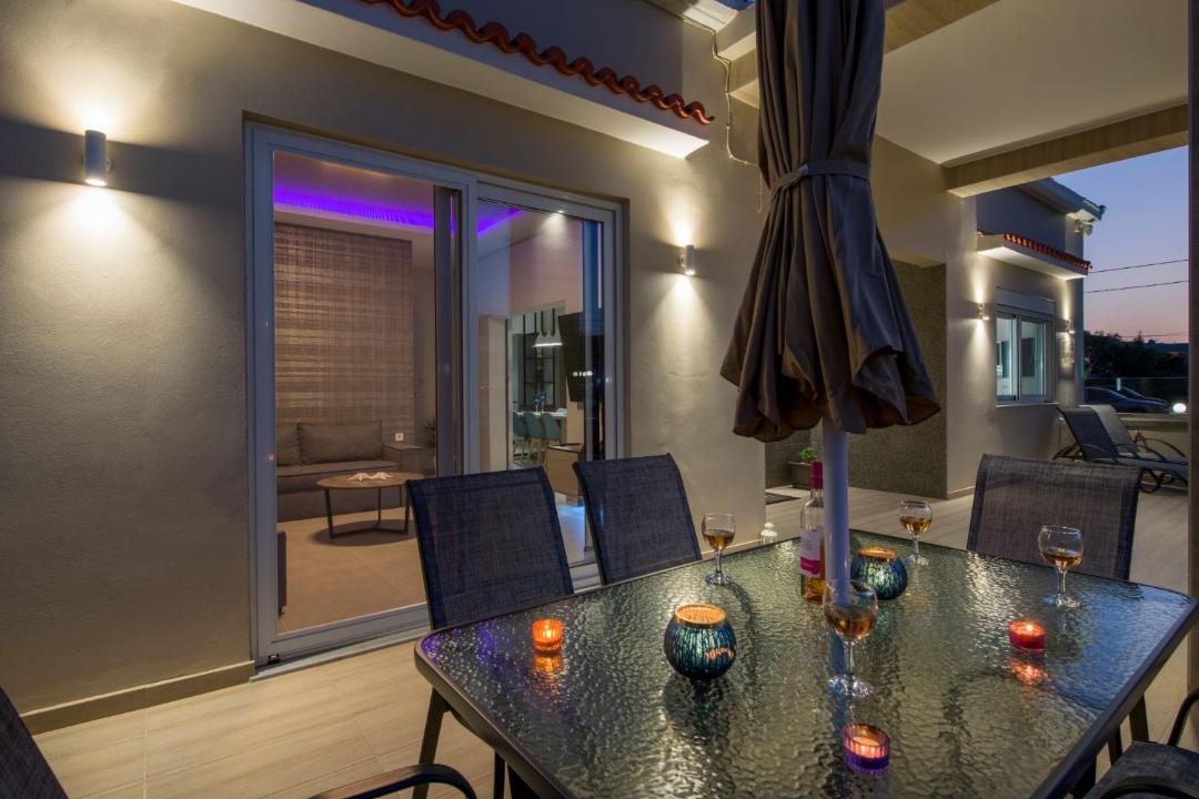 Photo of Patio Balcony in Kato Stalos