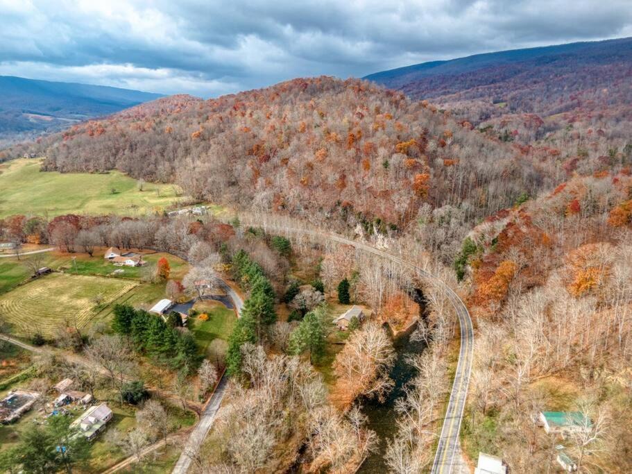 Photo of Outdoor in Belspring