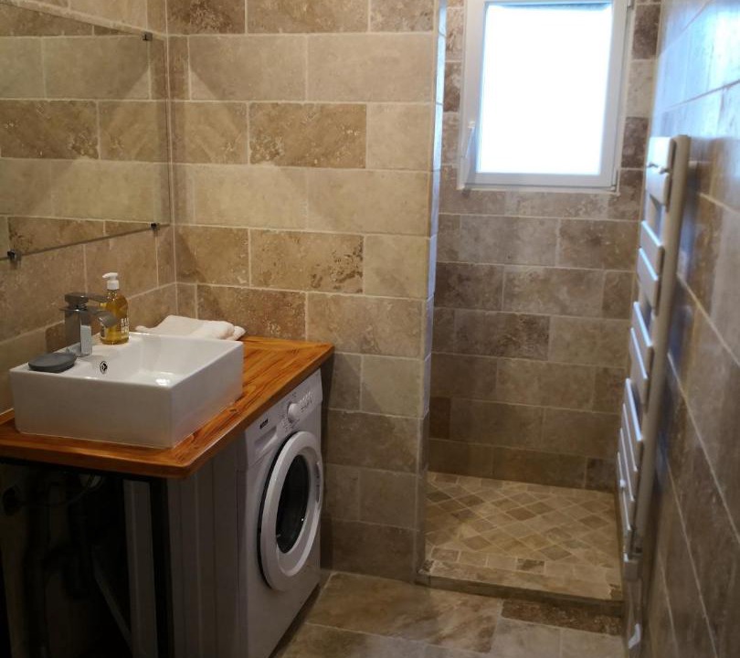 Photo of Bathroom in Saint-Morillon