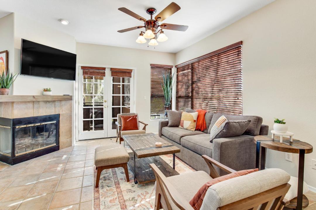 Photo of Livingroom in Tucson