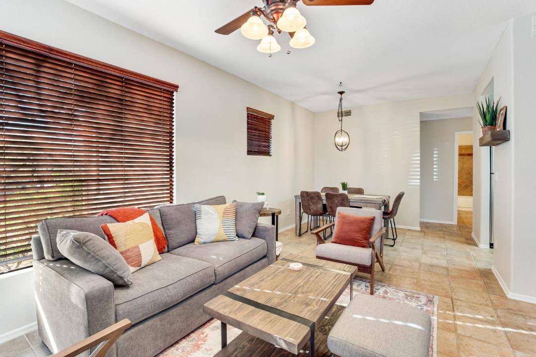 Photo of Livingroom in Tucson