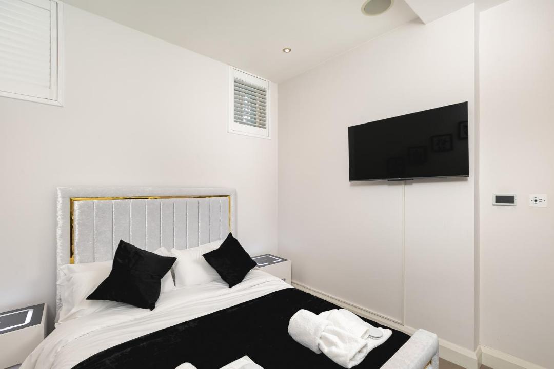 Photo of Bedroom in Redcliffe