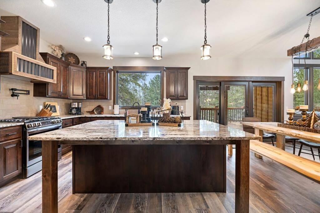 Photo of Kitchen in Lead