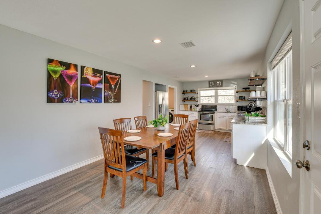 Photo of Livingroom in Flower Mound