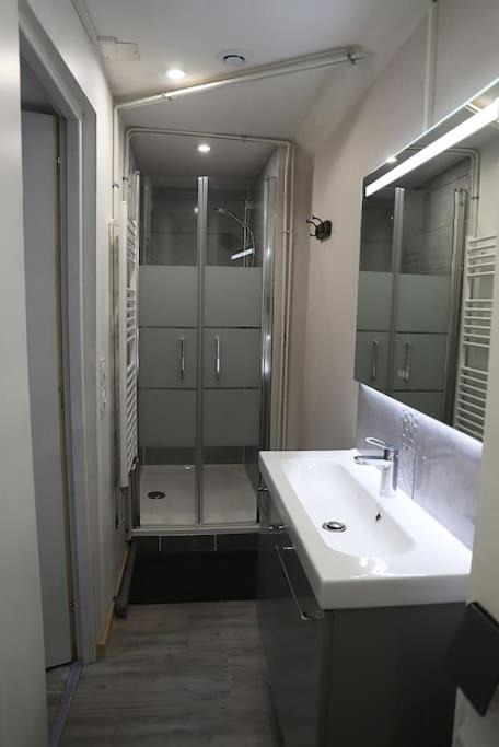 Photo of Bathroom in Saint-Quentin