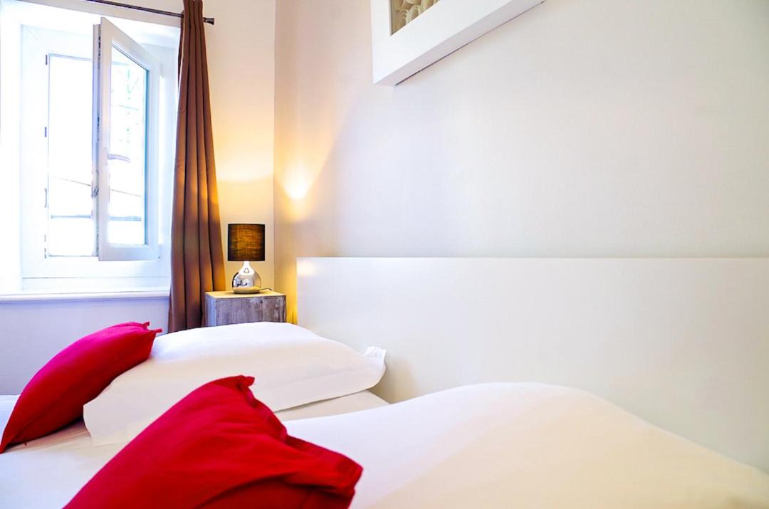 Photo of Bedroom in Hotel de Ville - Quinconces