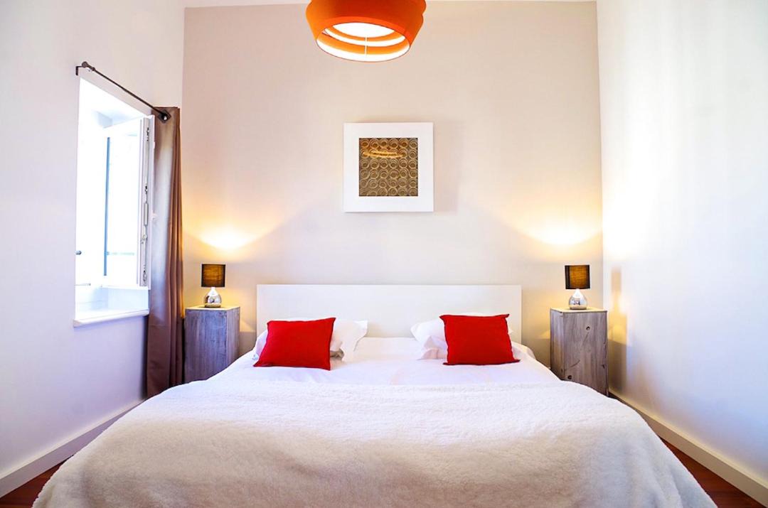 Photo of Bedroom in Hotel de Ville - Quinconces