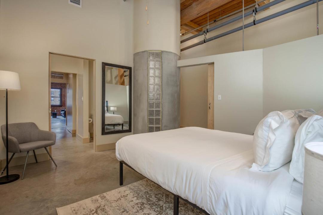 Photo of Bedroom in Downtown West