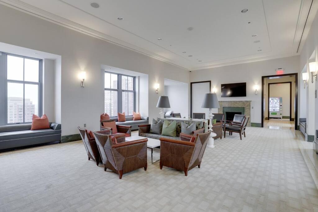 Photo of Livingroom in Aurora Highlands
