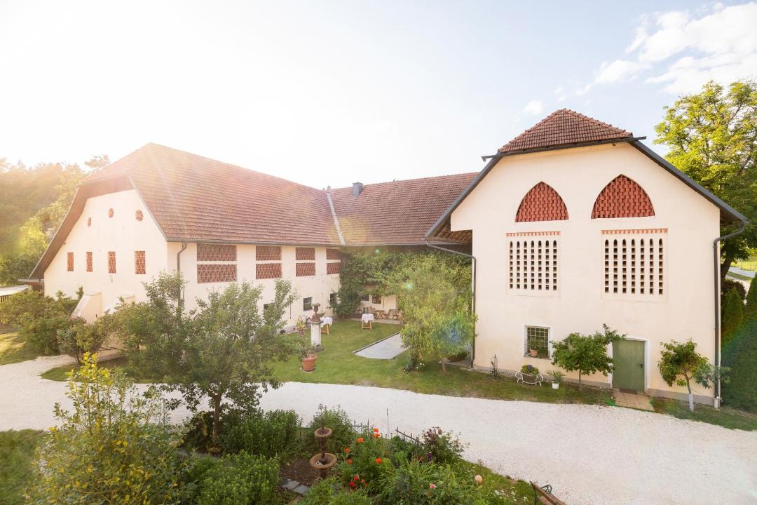 Photo of Buildings in Magdalensberg