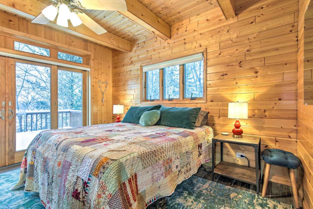Photo of Bedroom in Crandon