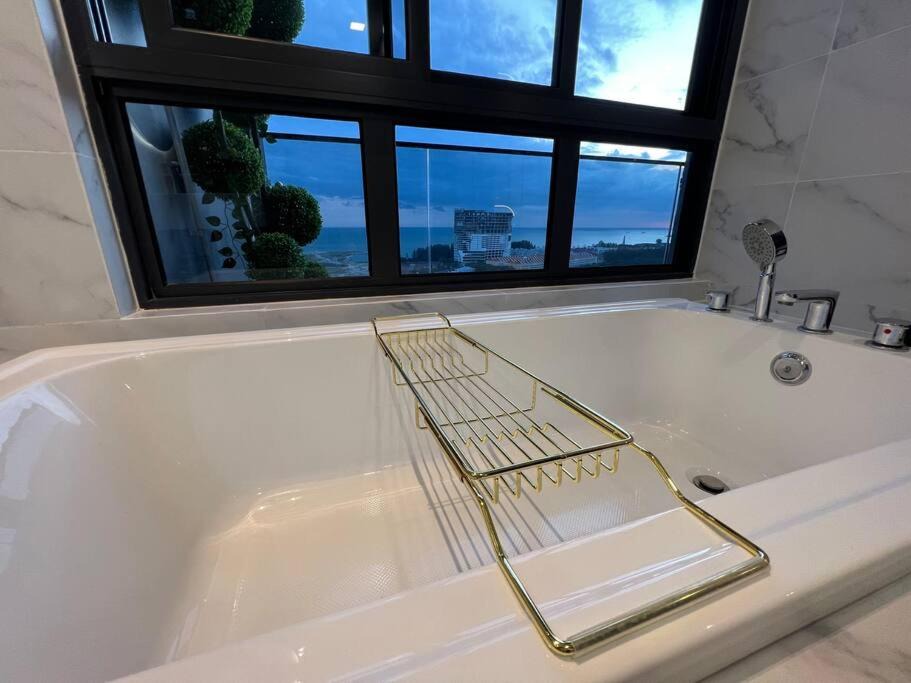 Photo of Bathroom in Taman Melaka Raya