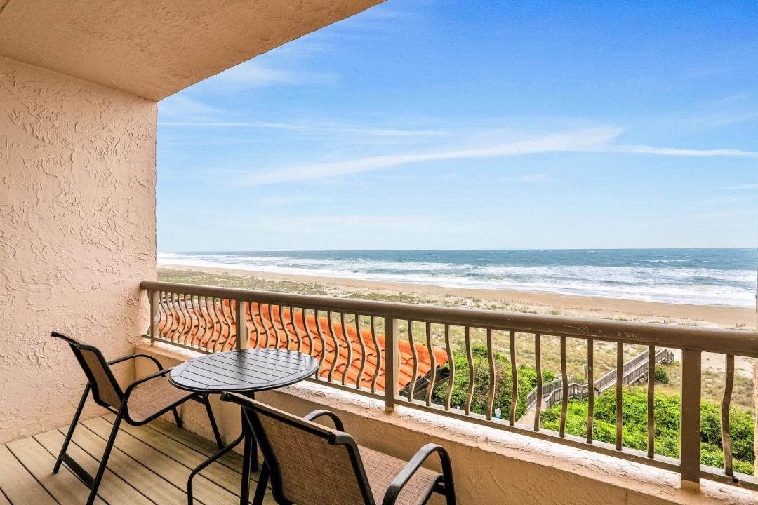 Photo of Patio Balcony in American Beach