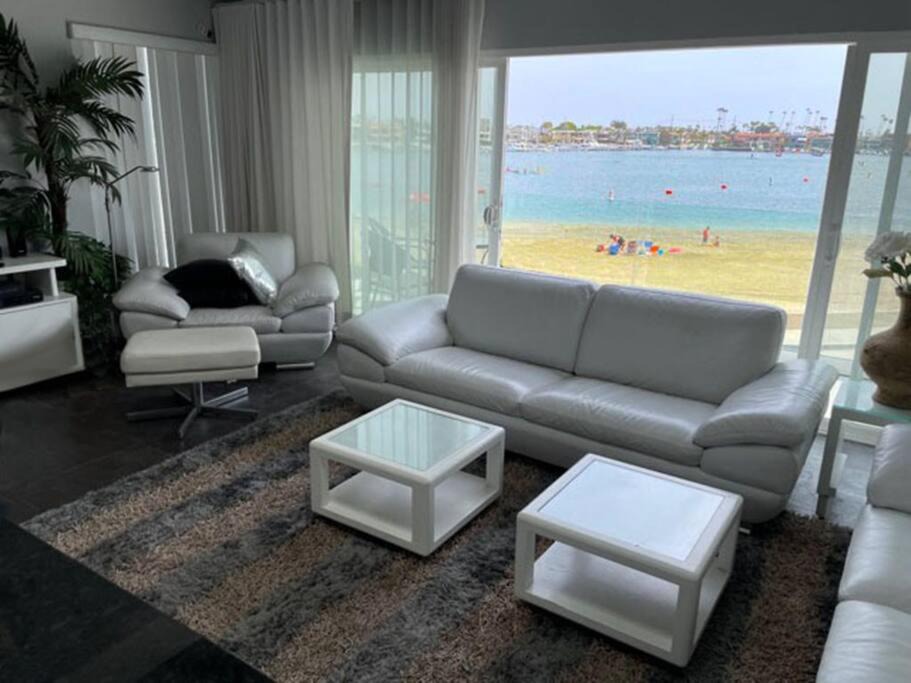 Photo of Livingroom in Belmont Shore