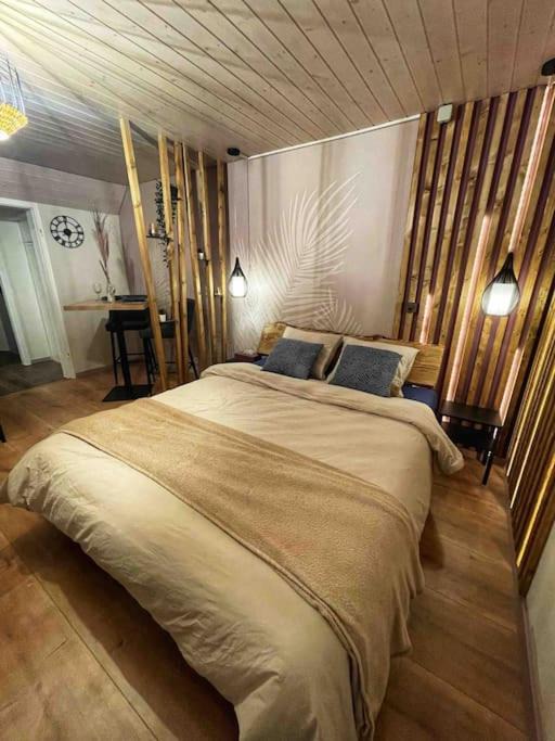 Photo of Bedroom in L'Abergement