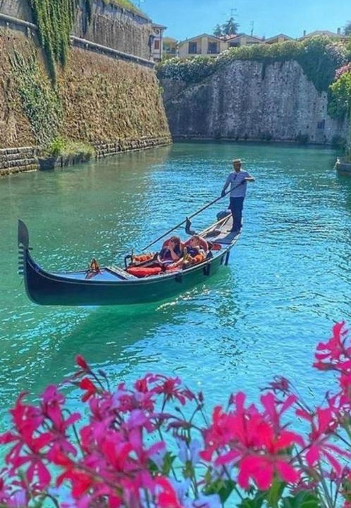 Photo of Others in Cavalcaselle