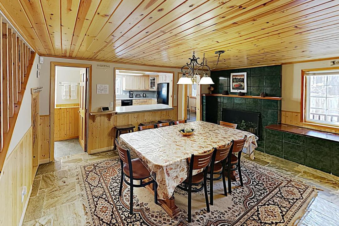 Photo of Kitchen in Black Bart