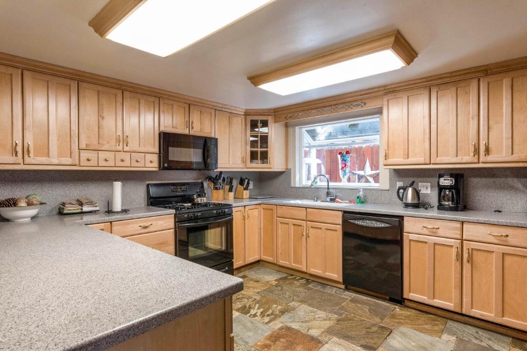 Photo of Kitchen in Black Bart