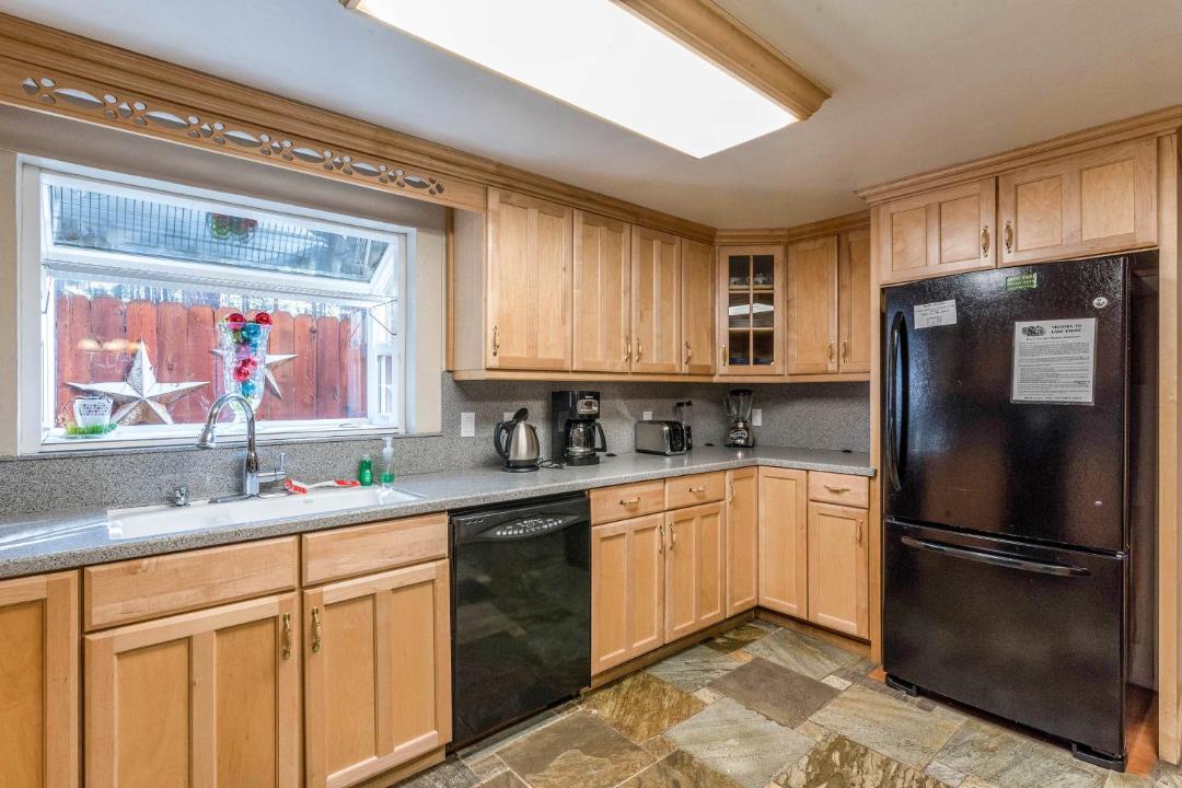 Photo of Kitchen in Black Bart