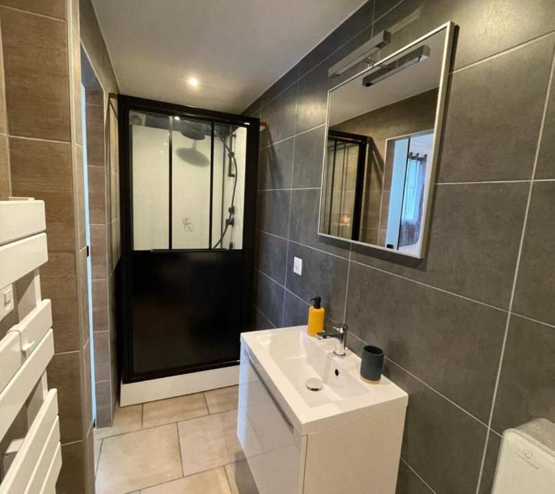 Photo of Bathroom in Areuse