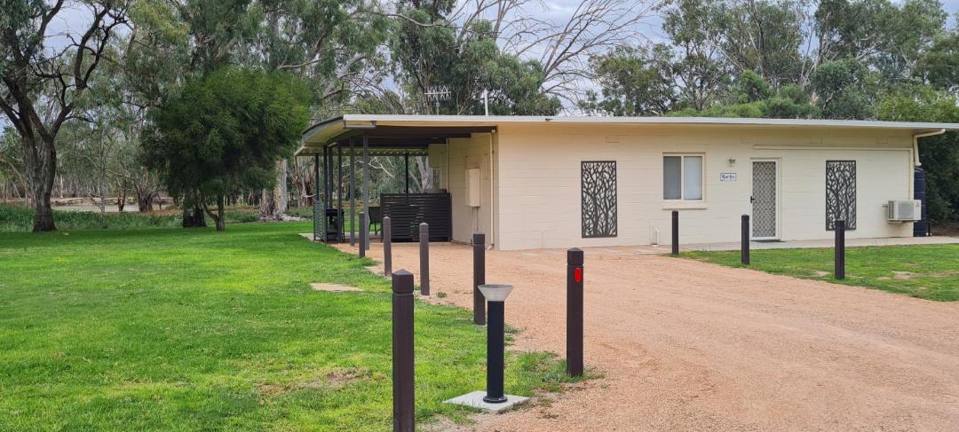 Photo of Buildings in Paringa