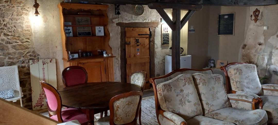 Photo of Livingroom in Ladapeyre