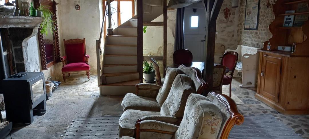 Photo of Livingroom in Ladapeyre