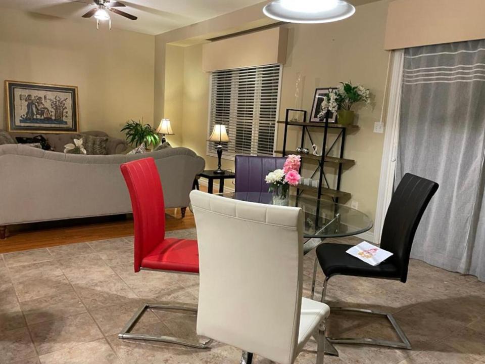 Photo of Livingroom in Waterloo