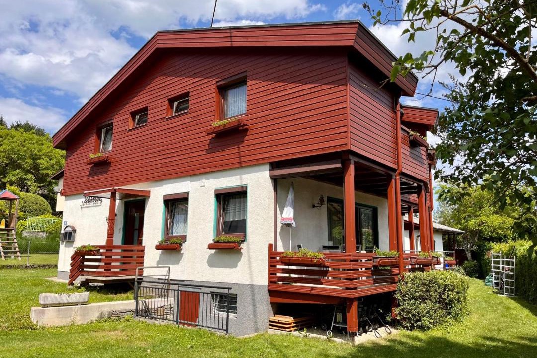 Photo of Buildings in Klopein
