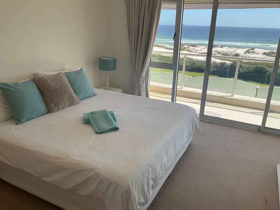 Photo of Others in Bloubergstrand
