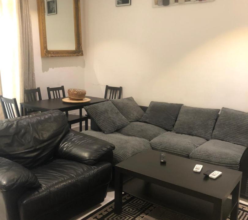 Photo of Livingroom in Cantonments